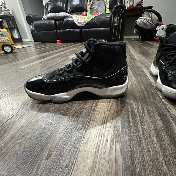 Jordan 11 space jam 2016